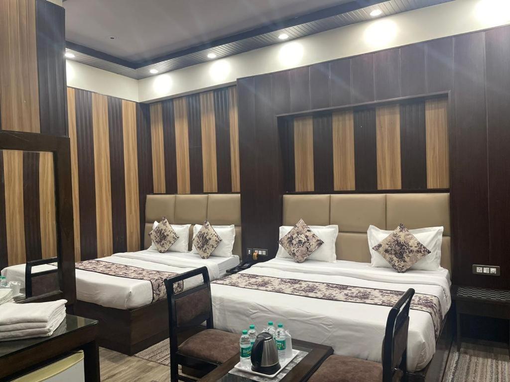 Hotel Radiance Delhi  Exterior photo