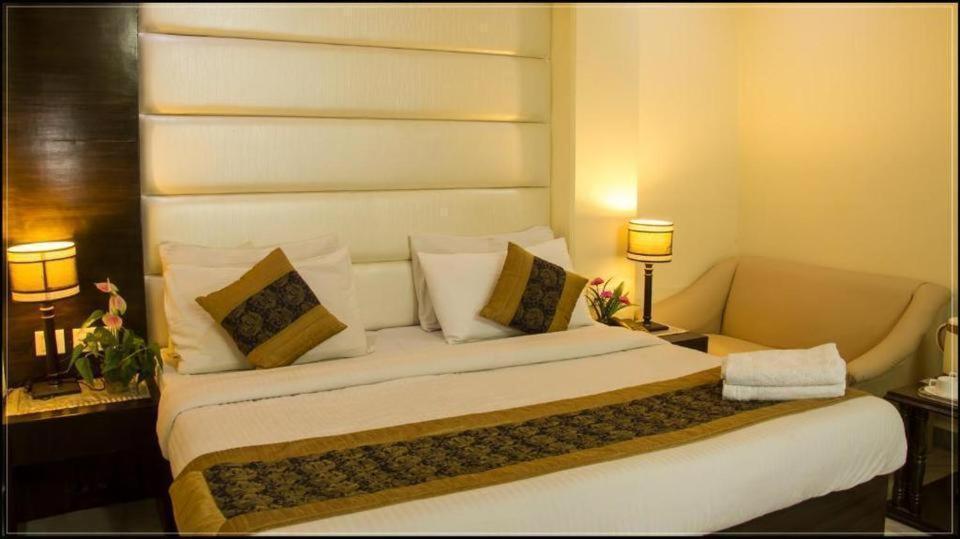 Hotel Radiance Delhi  Exterior photo